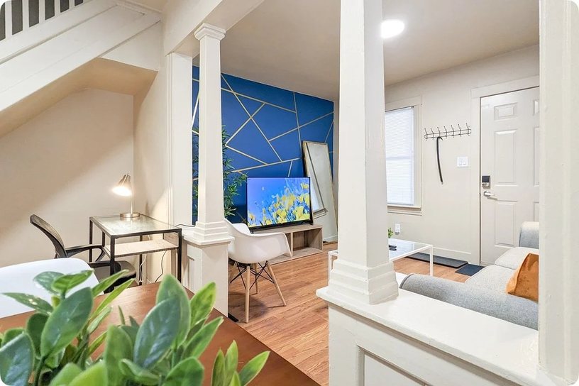 Airbnb home photo 19